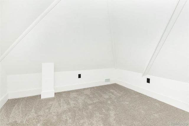 1583 Cadillac Boulevard, Detroit, MI 48214