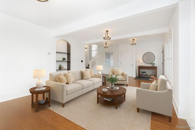 1583 Cadillac Boulevard, Detroit, MI 48214