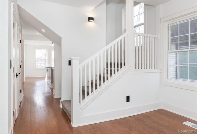 1583 Cadillac Boulevard, Detroit, MI 48214