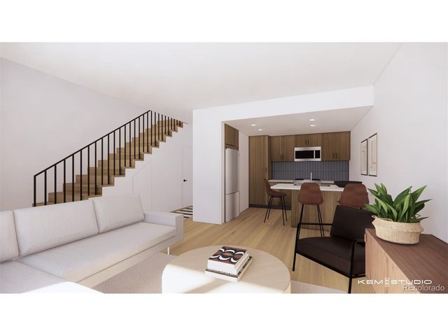 905 Edge Cir, Longmont, CO 80501