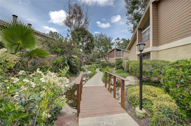 104 Lakepines, Irvine, CA 92620