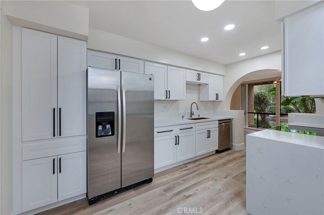 104 Lakepines, Irvine, CA 92620