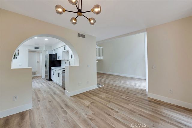 104 Lakepines, Irvine, CA 92620