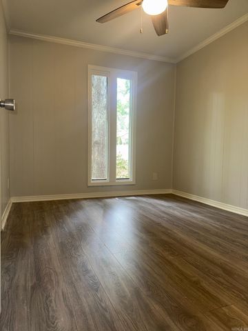 22035 Phillip Drive, Little Rock, AR 72206
