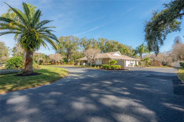 18503 TURTLE DRIVE, Lutz, FL 33548