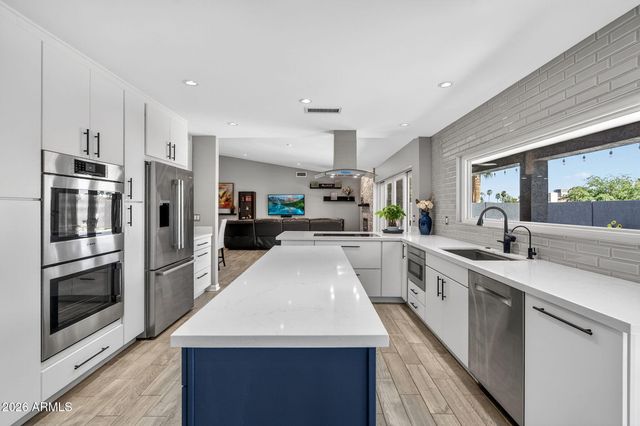 2249 E MERCER Lane, Phoenix, AZ 85028