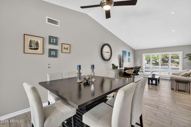 2249 E MERCER Lane, Phoenix, AZ 85028