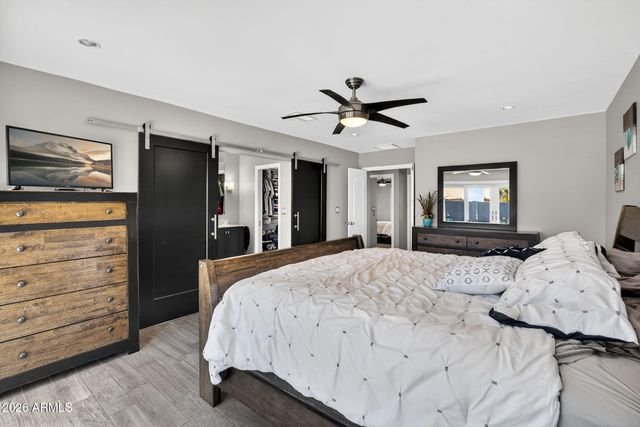 2249 E MERCER Lane, Phoenix, AZ 85028