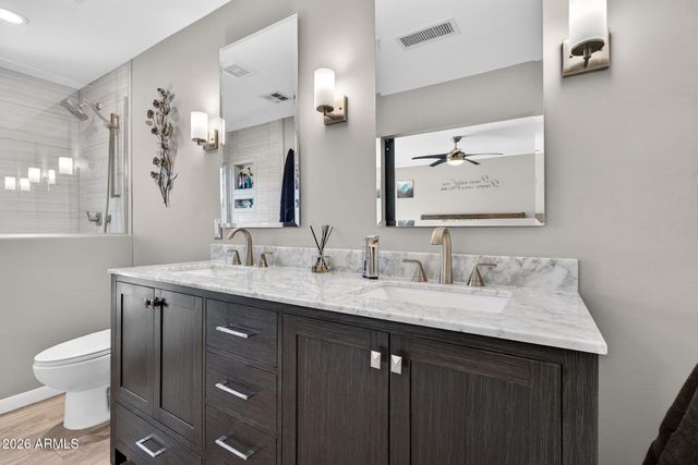 2249 E MERCER Lane, Phoenix, AZ 85028