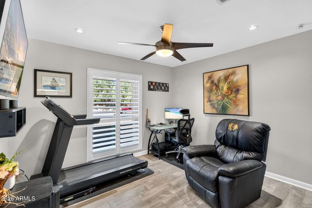 2249 E MERCER Lane, Phoenix, AZ 85028