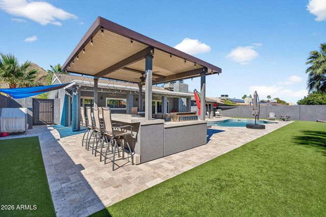 2249 E MERCER Lane, Phoenix, AZ 85028