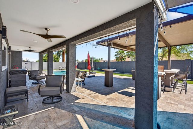 2249 E MERCER Lane, Phoenix, AZ 85028