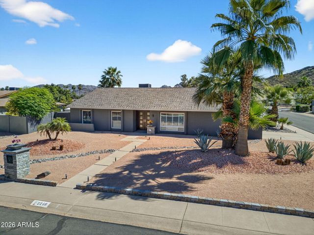 2249 E MERCER Lane, Phoenix, AZ 85028