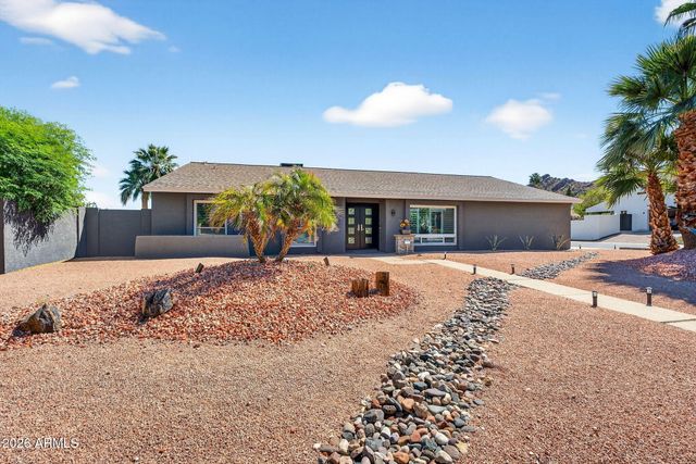 2249 E MERCER Lane, Phoenix, AZ 85028