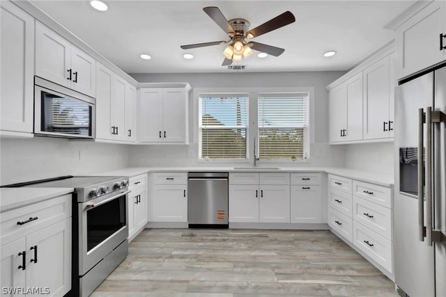 4452 Gulf Pines DR, Sanibel, FL 33957