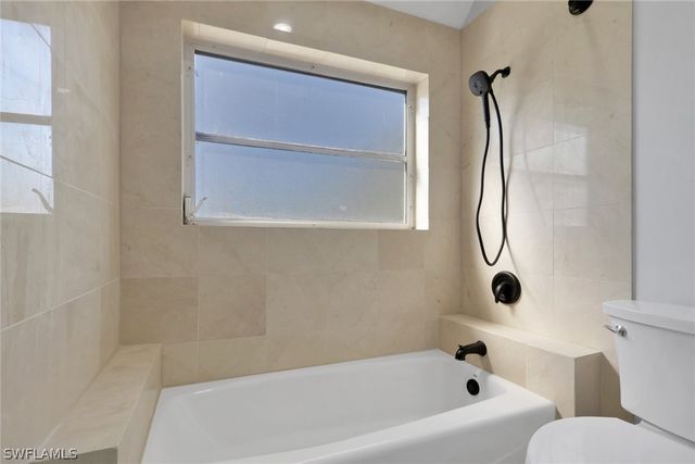 4452 Gulf Pines DR, Sanibel, FL 33957