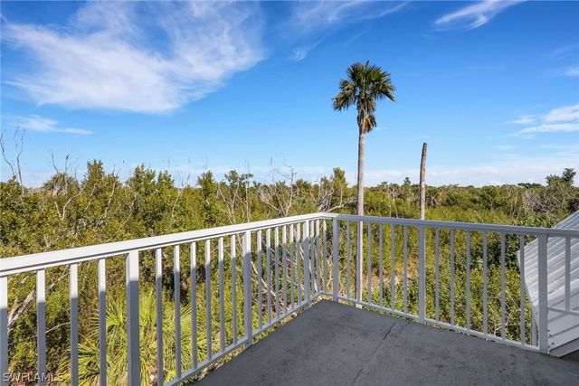 4452 Gulf Pines DR, Sanibel, FL 33957