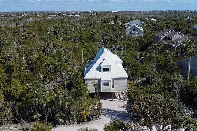 4452 Gulf Pines DR, Sanibel, FL 33957