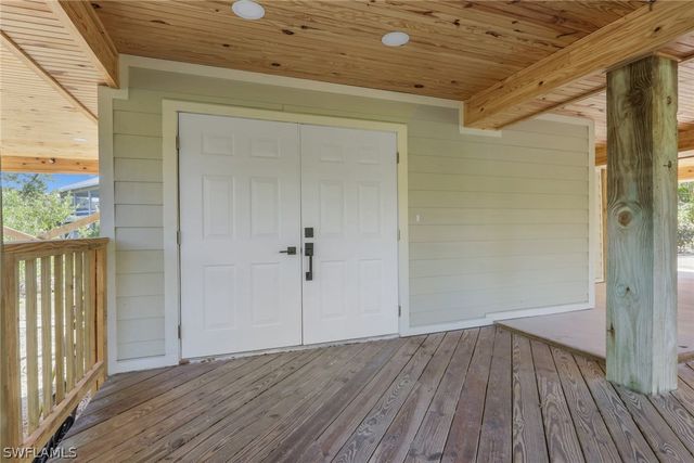 4452 Gulf Pines DR, Sanibel, FL 33957