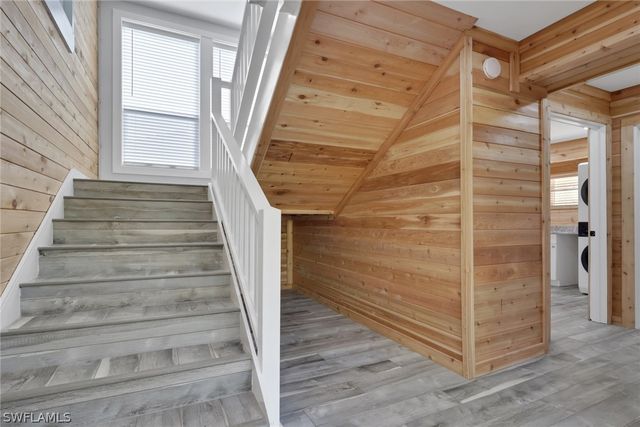 4452 Gulf Pines DR, Sanibel, FL 33957