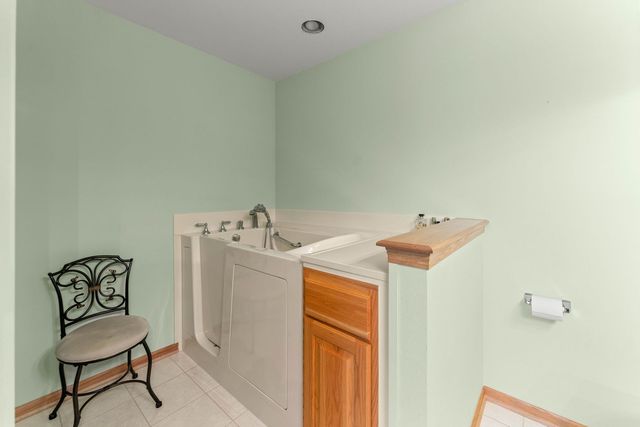 7468 E Plank Trail Court, Frankfort, IL 60423