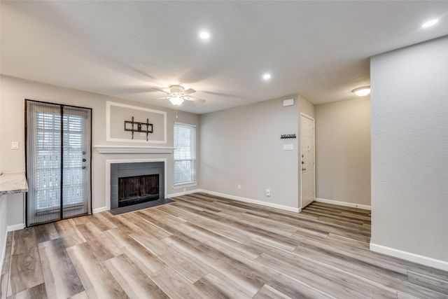 5981 Arapaho Road 403, Dallas, TX 75248