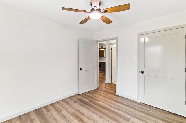1108 Nottingham Drive, Angleton, TX 77515