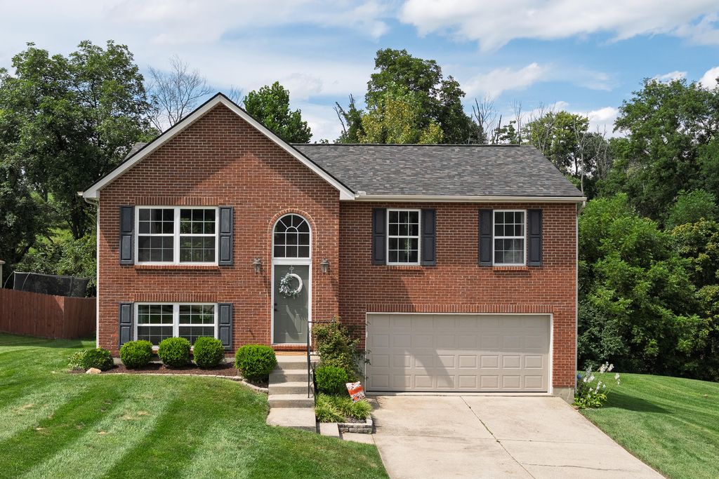 1092 Amblewood Court, Independence, KY 41051