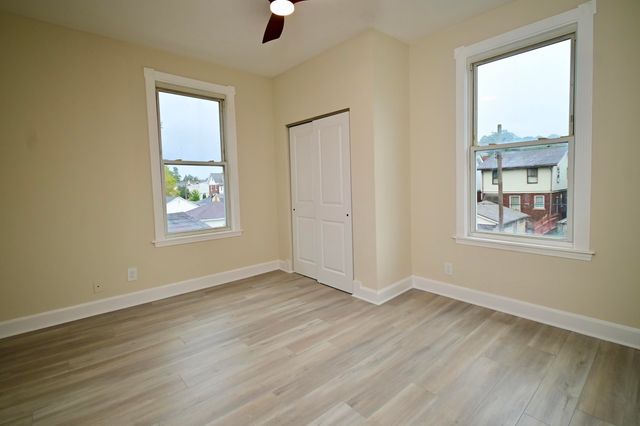 304 4th Avenue, Dayton, KY 41074