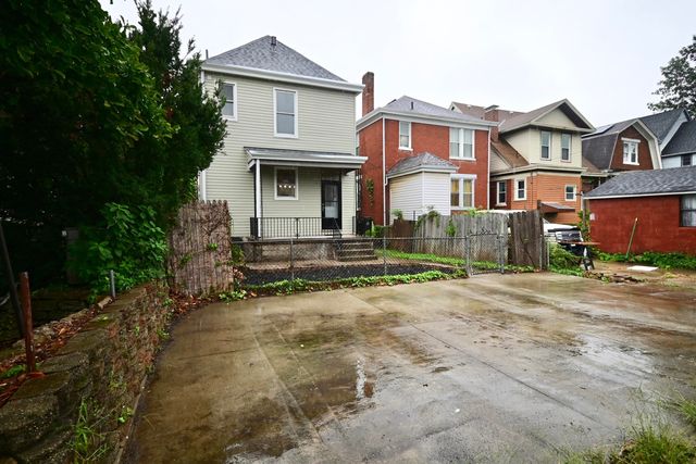 304 4th Avenue, Dayton, KY 41074
