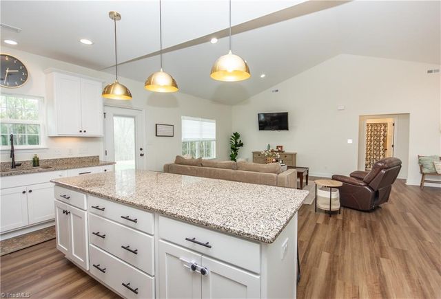 1686 Friendship Road, Statesville, NC 28625