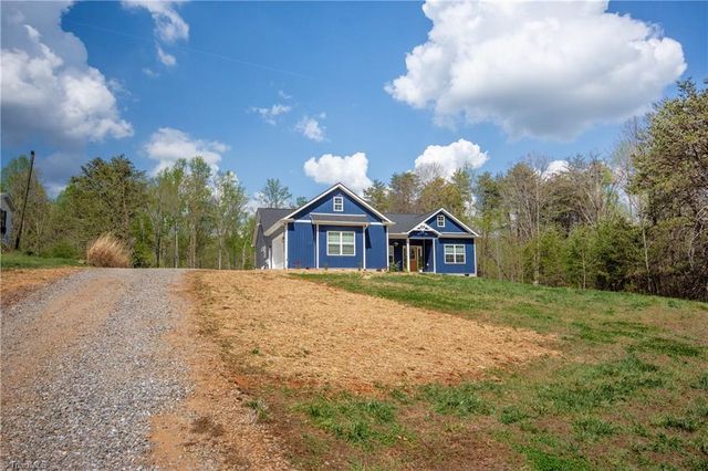 1686 Friendship Road, Statesville, NC 28625