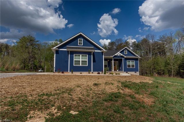 1686 Friendship Road, Statesville, NC 28625