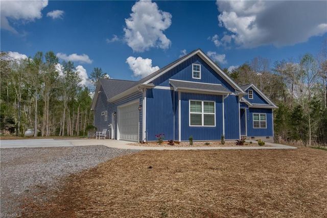 1686 Friendship Road, Statesville, NC 28625