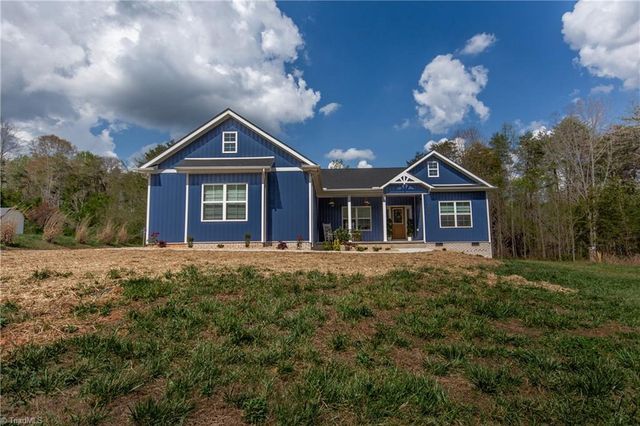1686 Friendship Road, Statesville, NC 28625