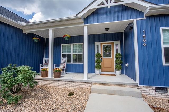 1686 Friendship Road, Statesville, NC 28625