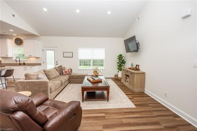 1686 Friendship Road, Statesville, NC 28625