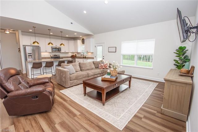 1686 Friendship Road, Statesville, NC 28625