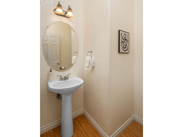 917 Ne 4TH Ave, Hillsboro, OR 97124