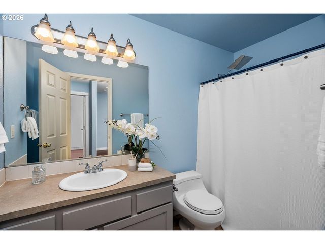 917 Ne 4TH Ave, Hillsboro, OR 97124