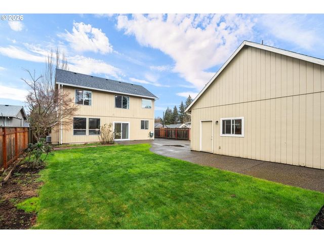 917 Ne 4TH Ave, Hillsboro, OR 97124