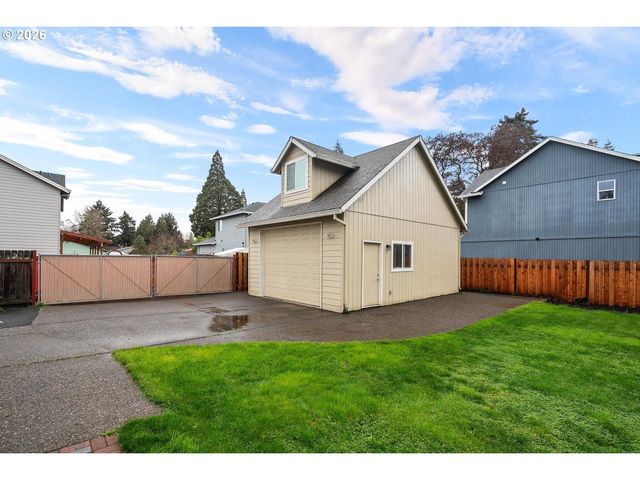 917 Ne 4TH Ave, Hillsboro, OR 97124