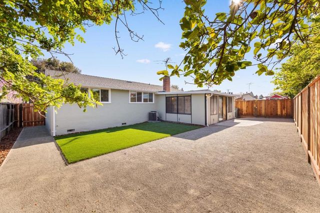 31047 Brae Burn Avenue, Hayward, CA 94544