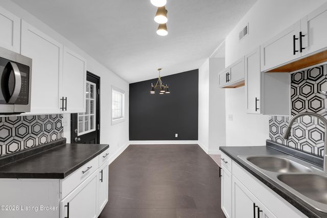 2303 Woodland Ave, Louisville, KY 40210