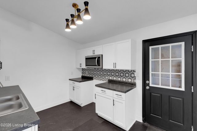 2303 Woodland Ave, Louisville, KY 40210