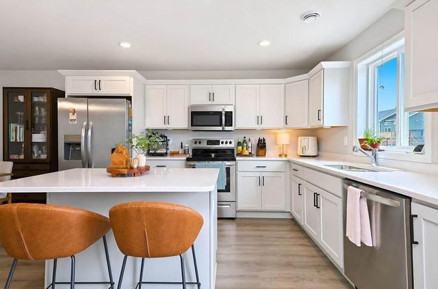 1235 Rachel Drive W, West Fargo, ND 58078