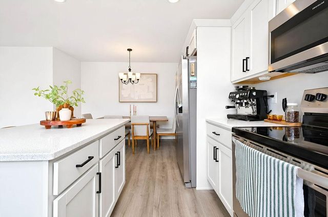 1235 Rachel Drive W, West Fargo, ND 58078