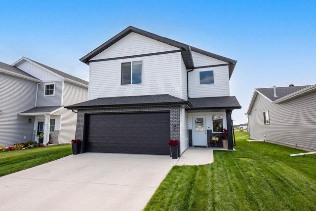 1235 Rachel Drive W, West Fargo, ND 58078