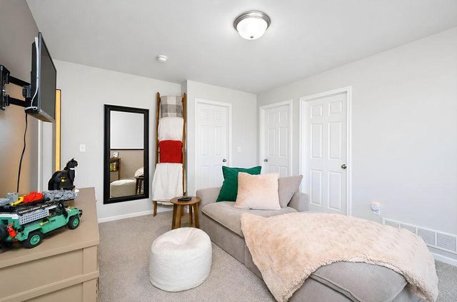 1235 Rachel Drive W, West Fargo, ND 58078