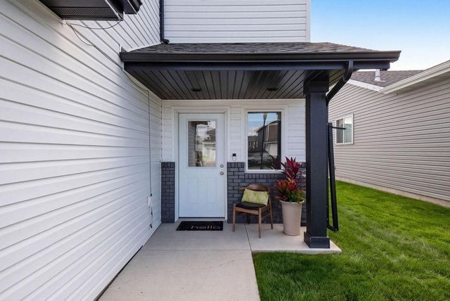 1235 Rachel Drive W, West Fargo, ND 58078
